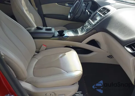 2020 Lincoln Nautilus Reserve z USA, uszkodzony, nr VIN 2LMPJ6K99LBL21760